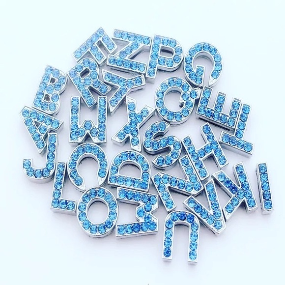 Custom collars with charms - Picture 9 of 10